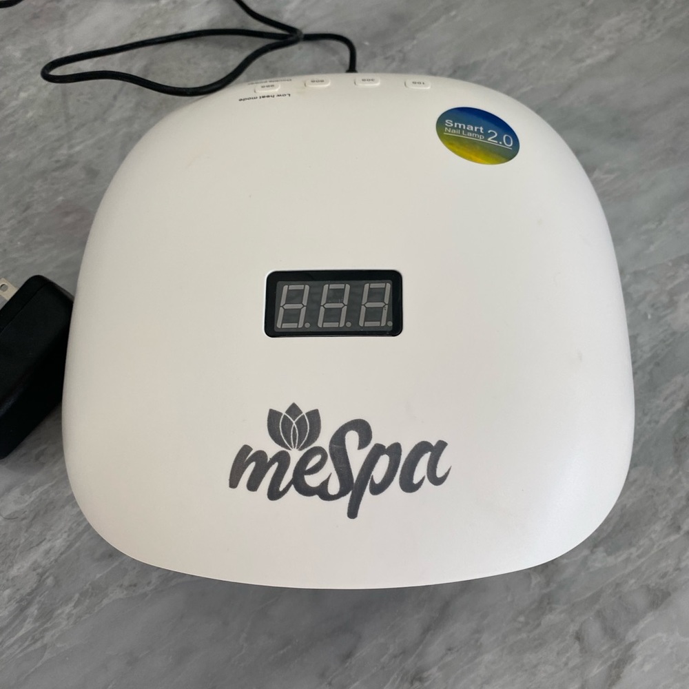 Me Spa Gel Nail Light - Picture 2 of 4